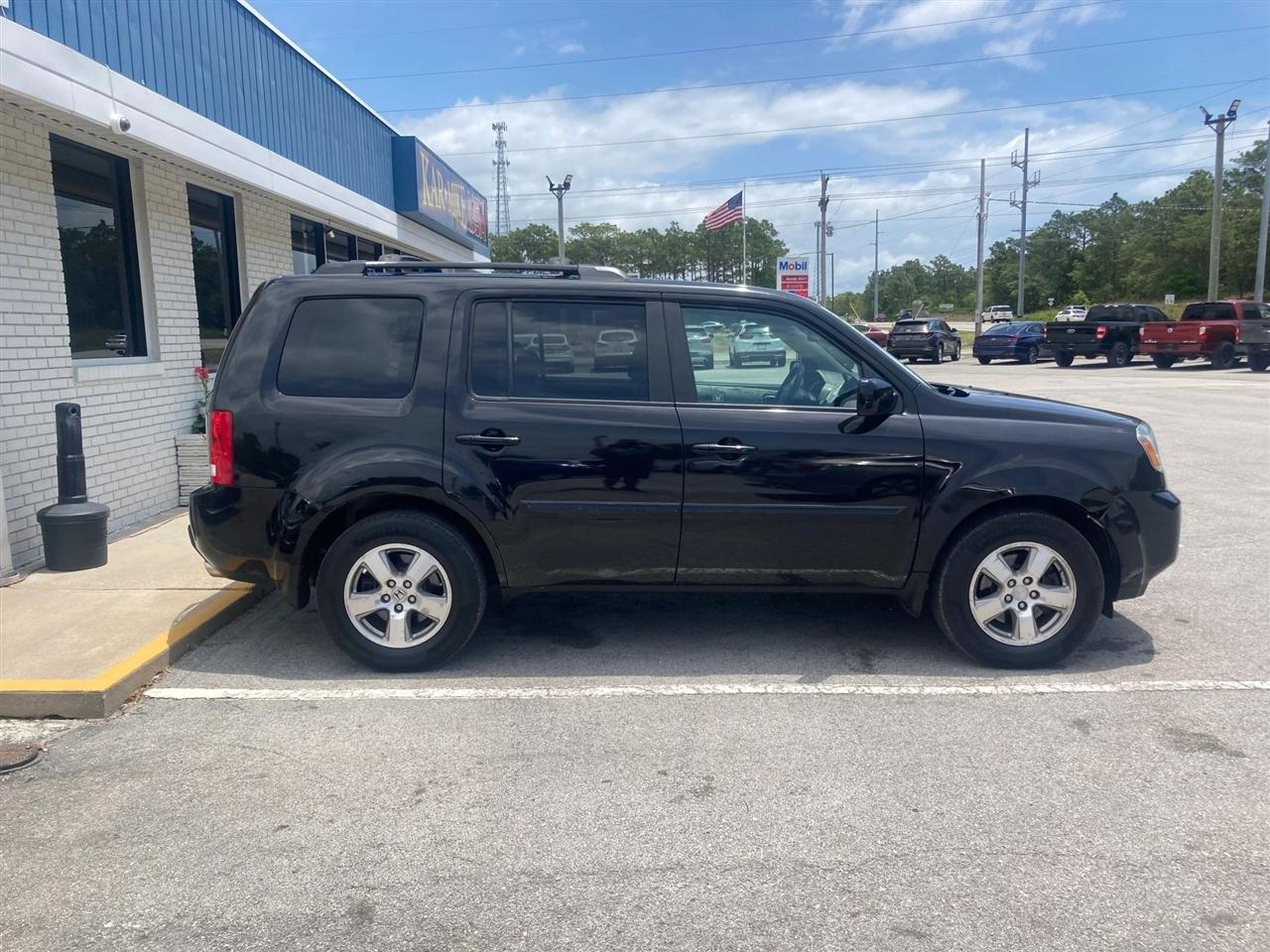 Honda Pilot EX-L 4WD 5-Spd AT with Navigation 2011