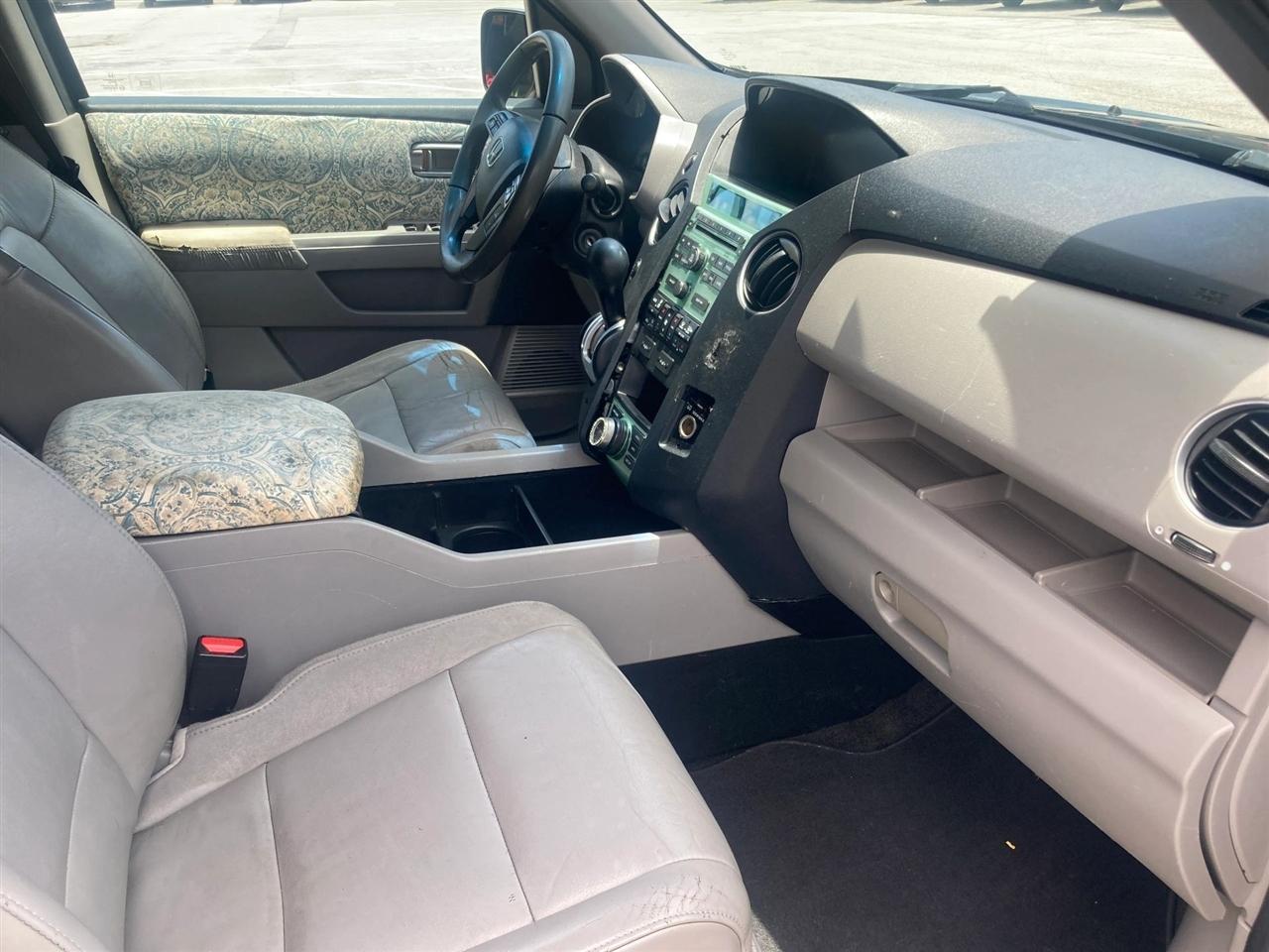 Honda Pilot EX-L 4WD 5-Spd AT with Navigation 2011
