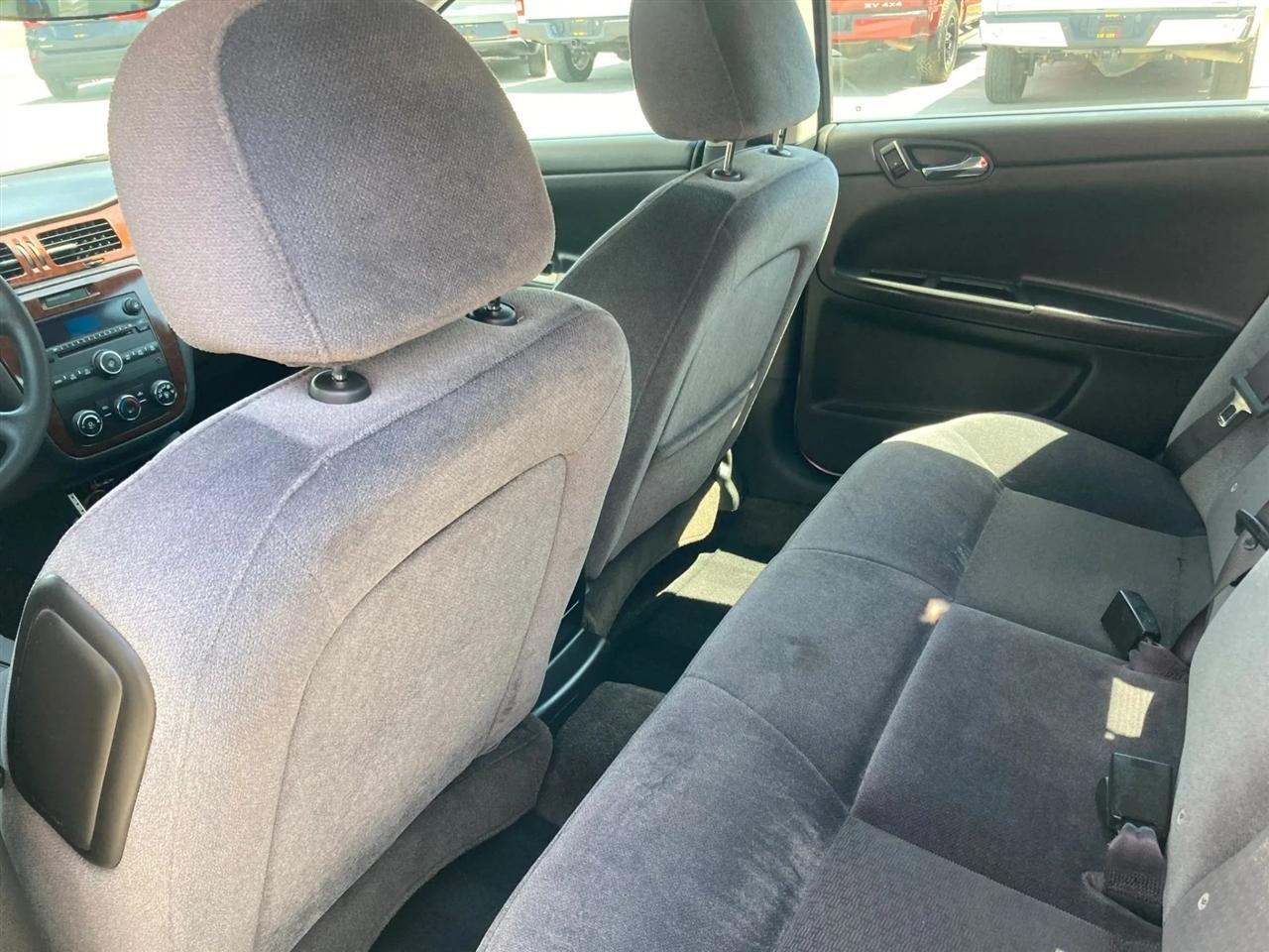 Chevrolet Impala LS 2011