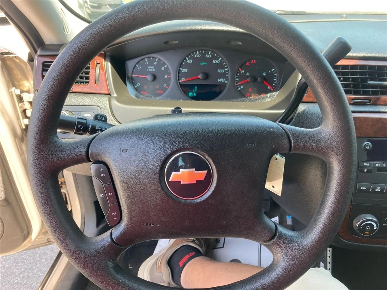 Chevrolet Impala LS 2011