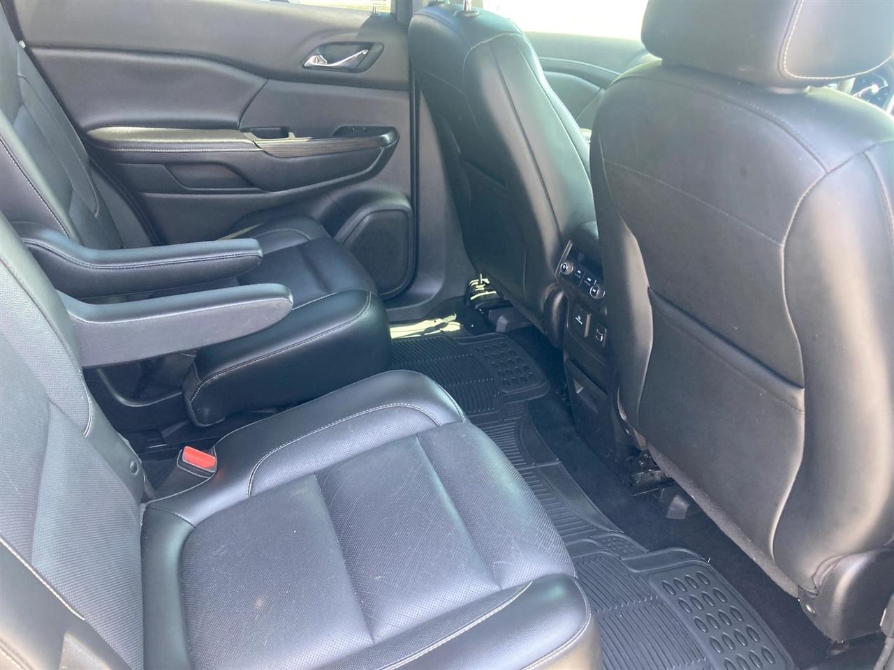 GMC Acadia SLT-1 FWD 2019