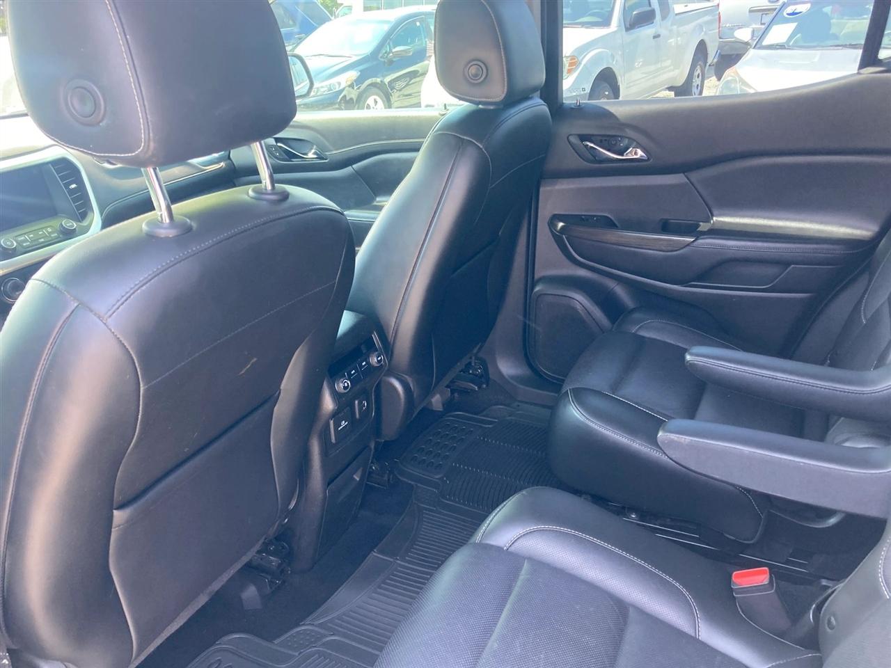 GMC Acadia SLT-1 FWD 2019