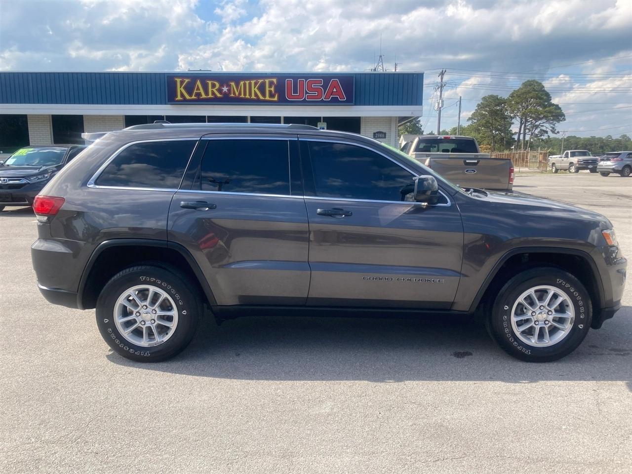 Jeep Grand Cherokee Laredo 4WD 2020