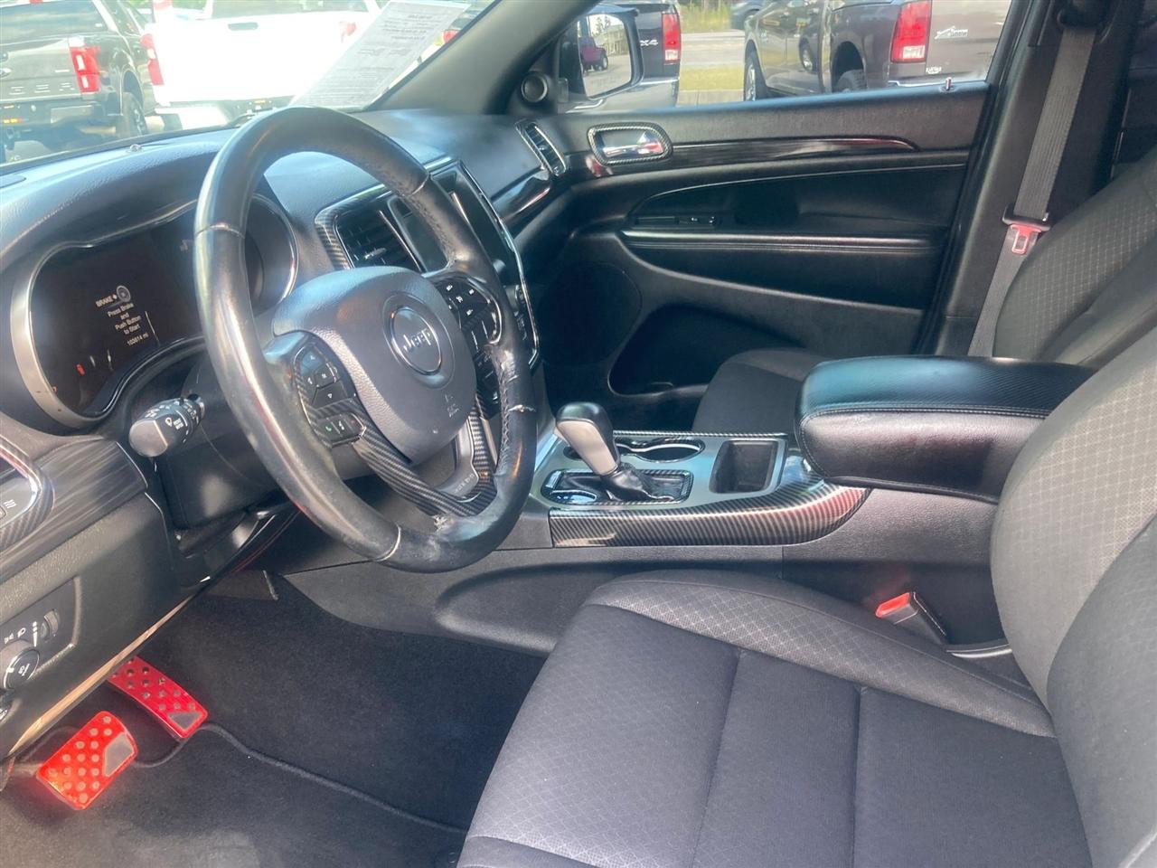 Jeep Grand Cherokee Laredo 4WD 2020