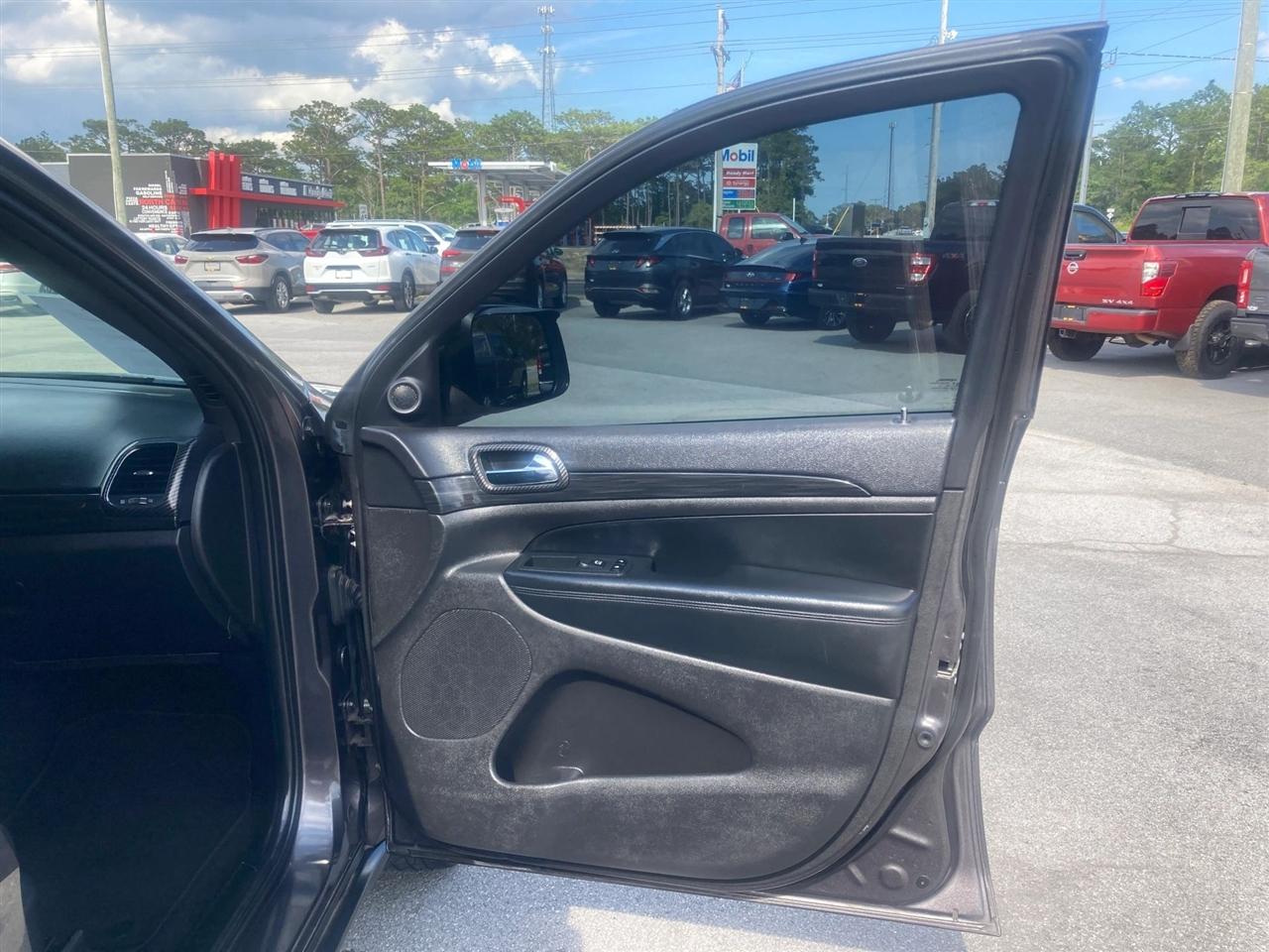 Jeep Grand Cherokee Laredo 4WD 2020