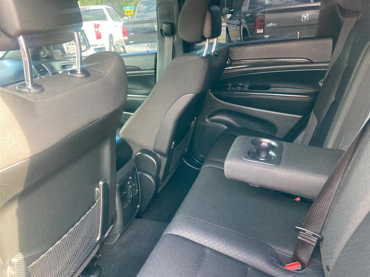 Jeep Grand Cherokee Laredo 4WD 2020