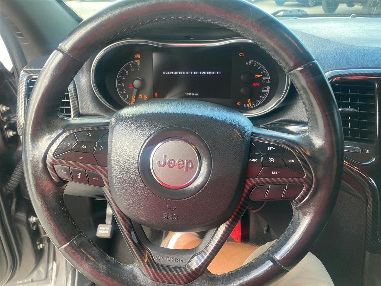 Jeep Grand Cherokee Laredo 4WD 2020