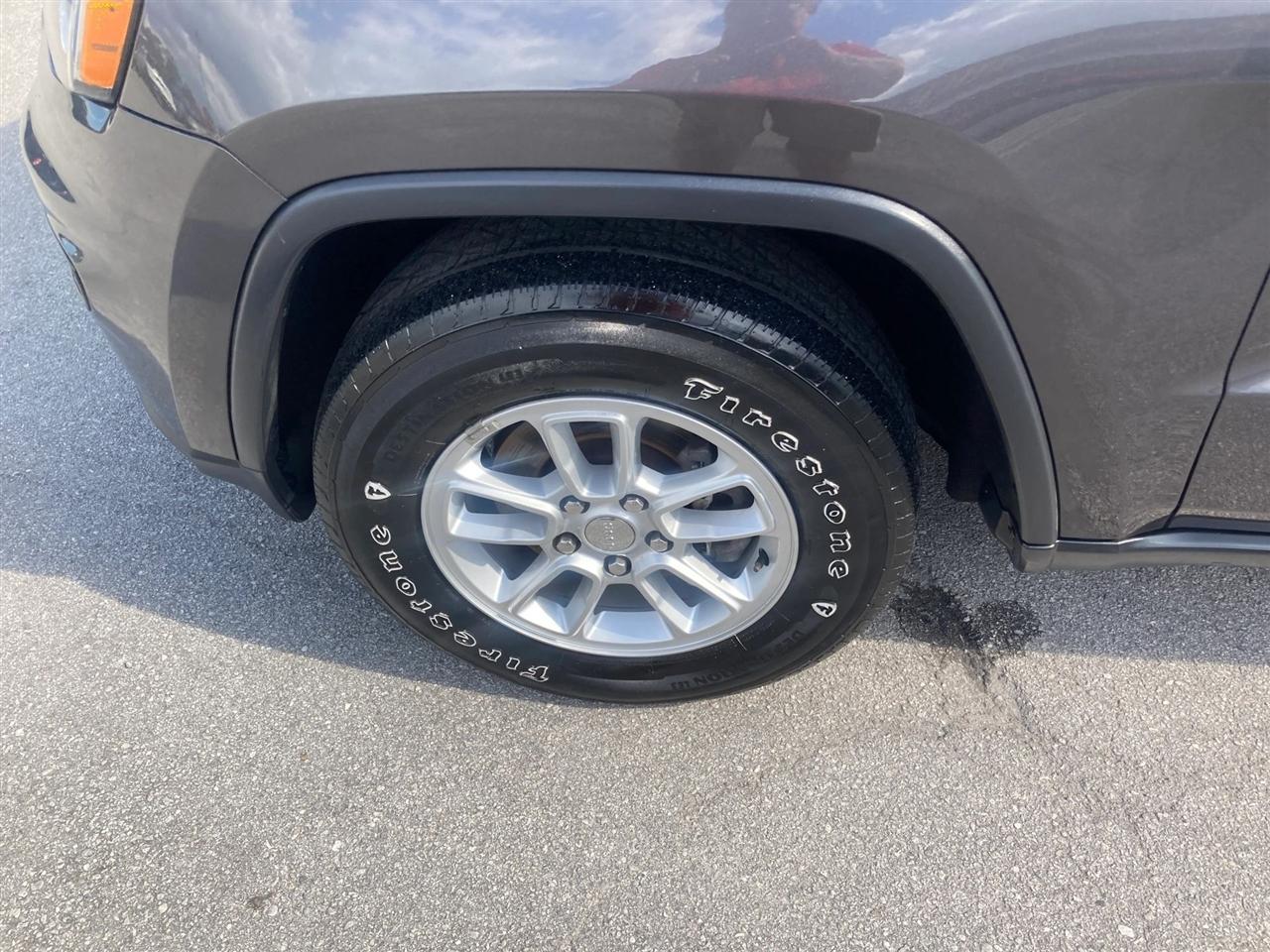 Jeep Grand Cherokee Laredo 4WD 2020