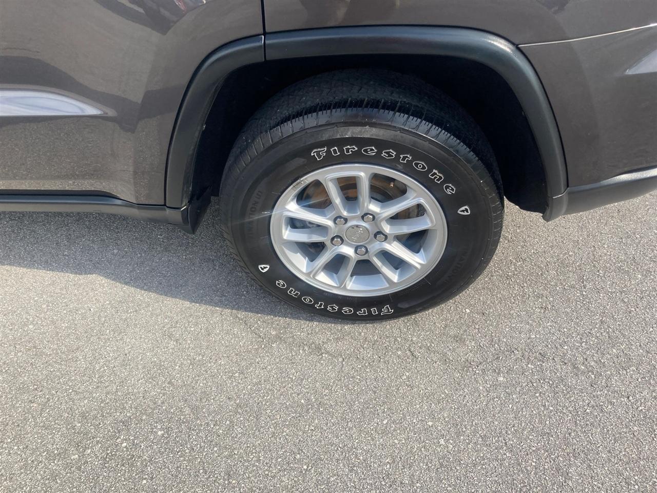 Jeep Grand Cherokee Laredo 4WD 2020