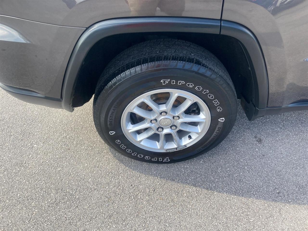 Jeep Grand Cherokee Laredo 4WD 2020