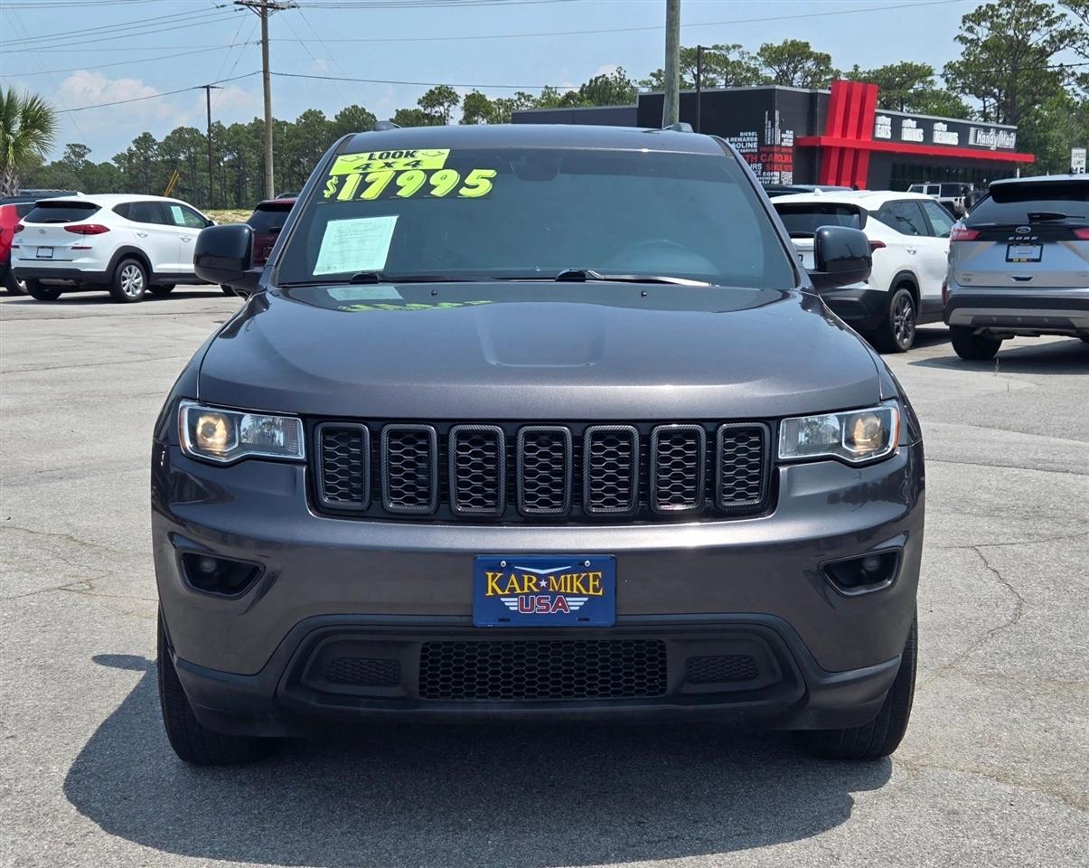 Jeep Grand Cherokee Laredo 4WD 2020