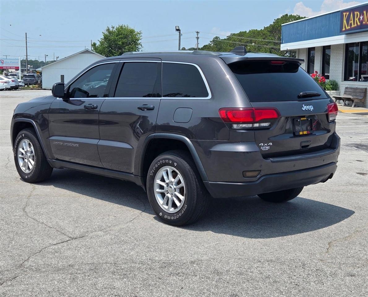 Jeep Grand Cherokee Laredo 4WD 2020