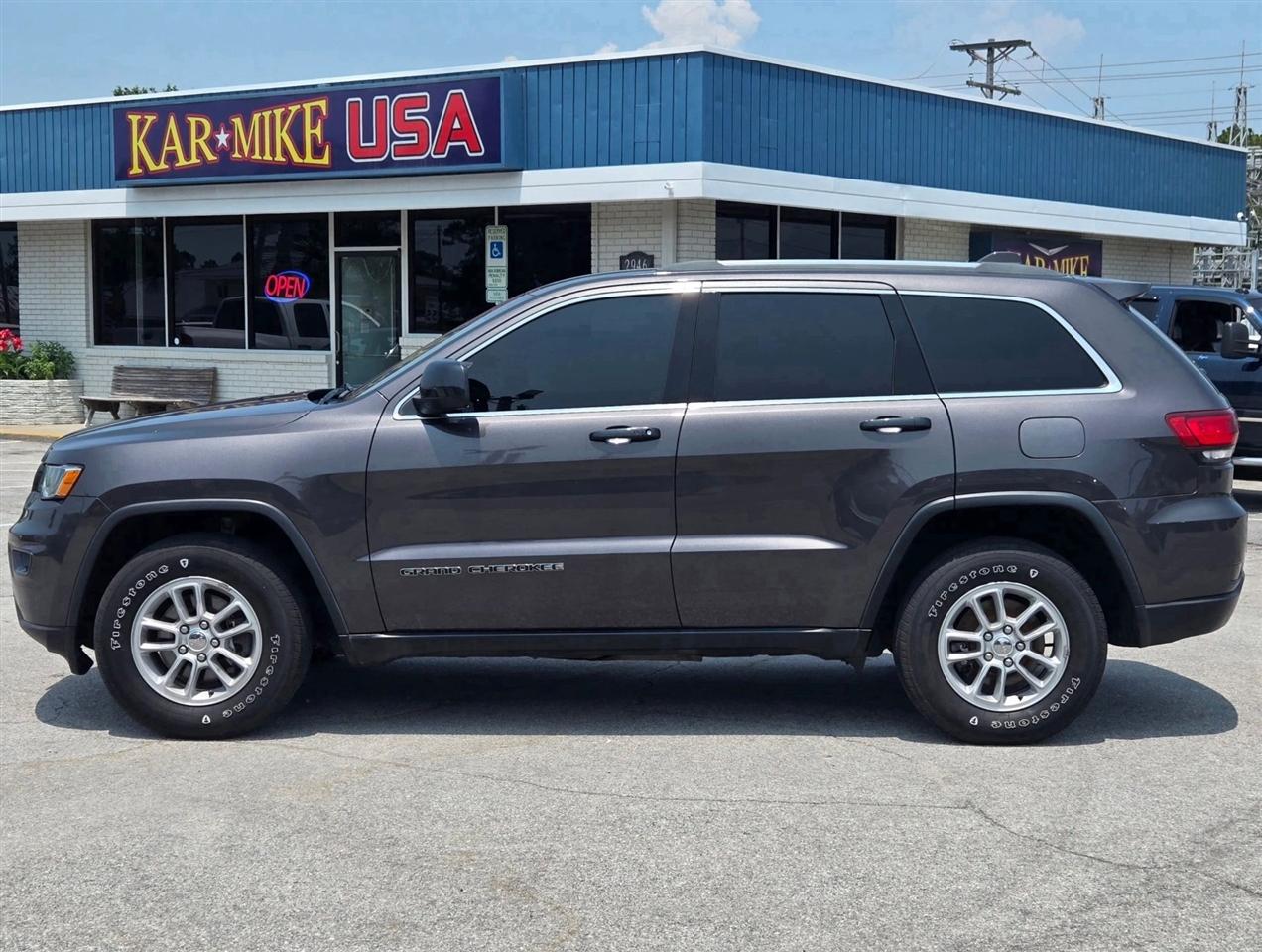 Jeep Grand Cherokee Laredo 4WD 2020
