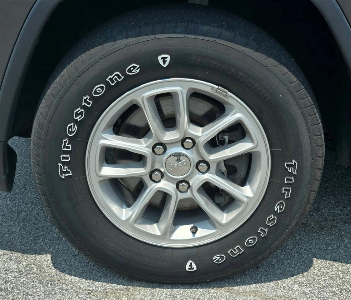 Jeep Grand Cherokee Laredo 4WD 2020