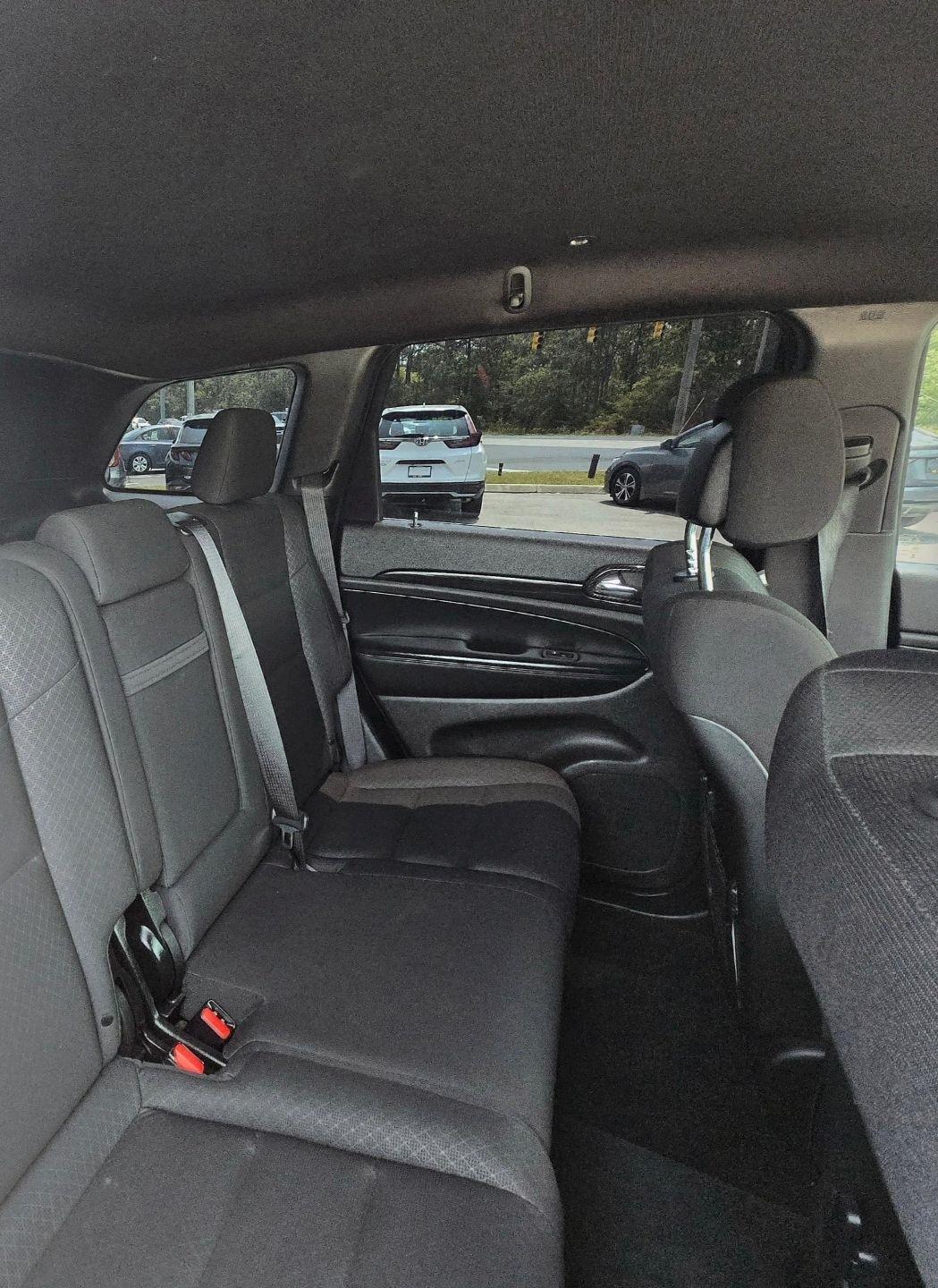 Jeep Grand Cherokee Laredo 4WD 2020