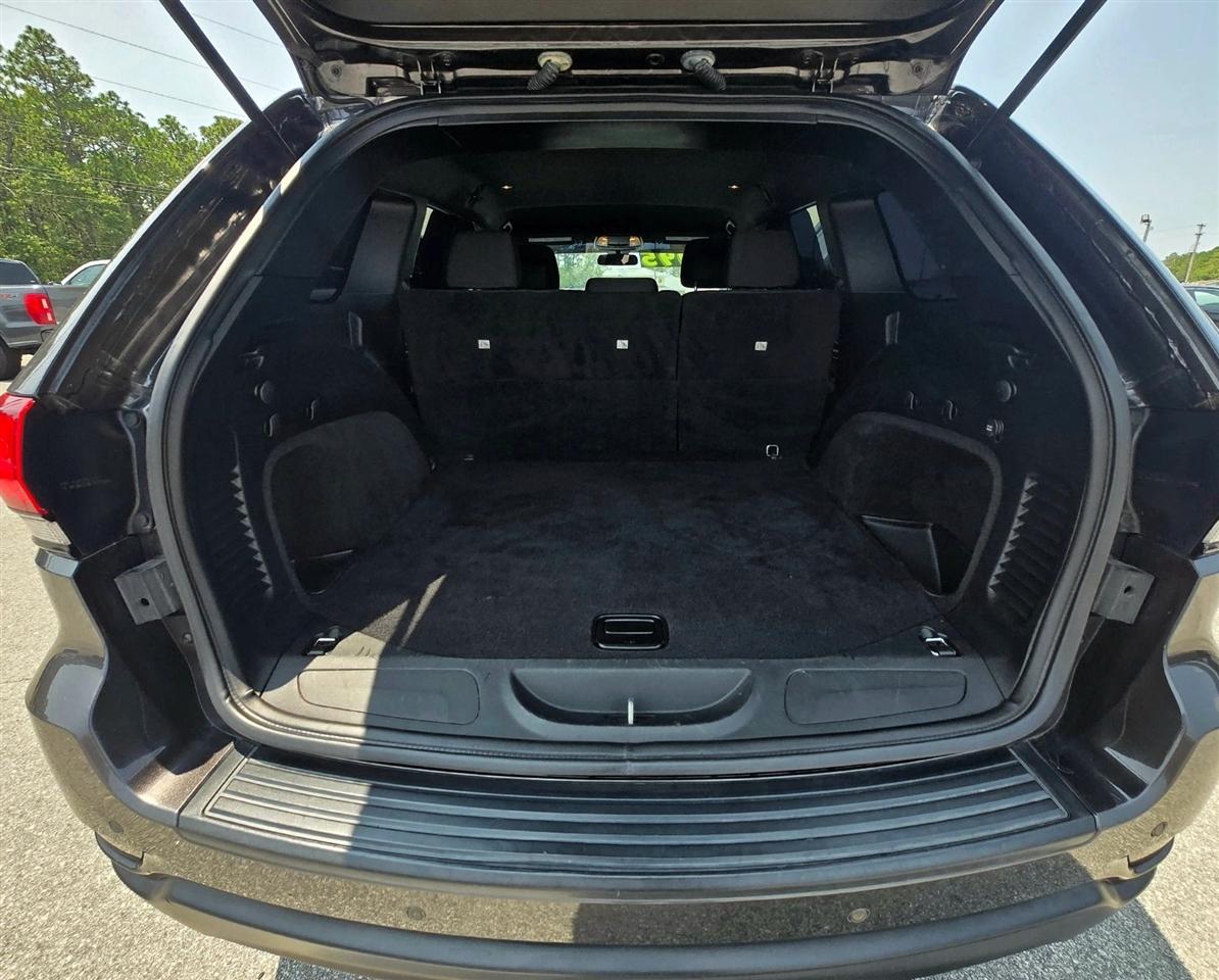 Jeep Grand Cherokee Laredo 4WD 2020