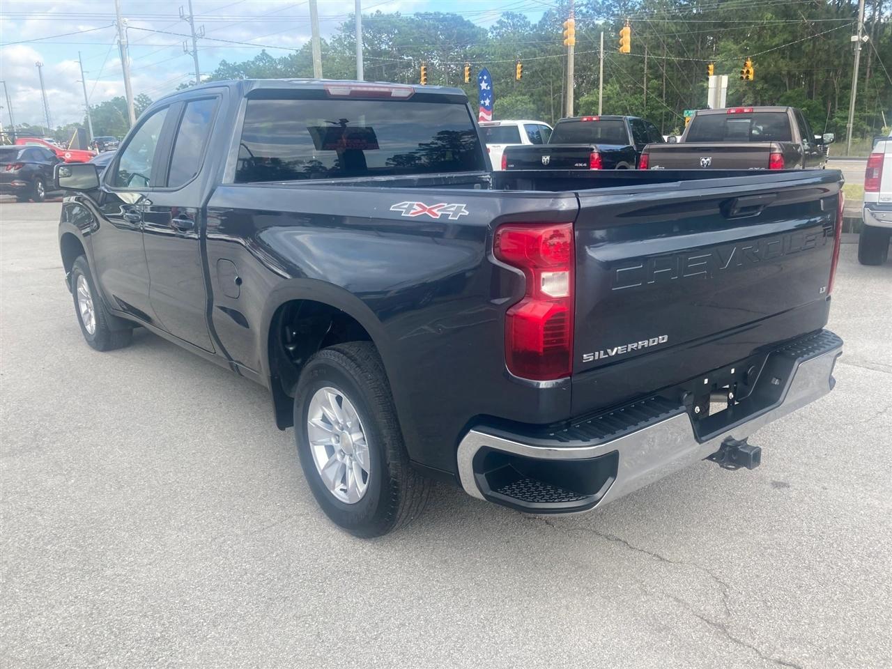 Chevrolet Silverado 1500 LT Double Cab 4WD 2020