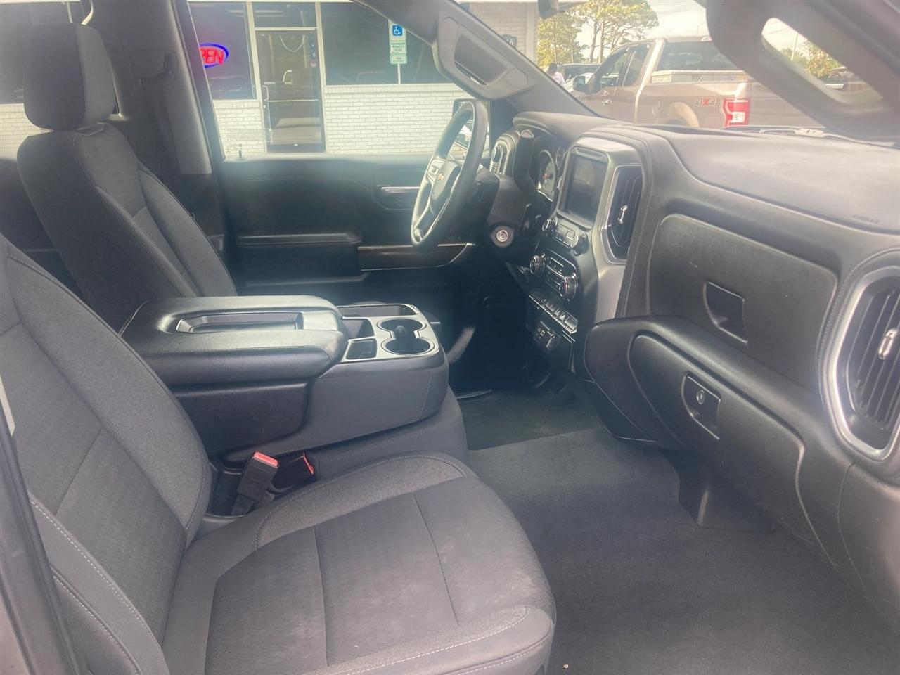 Chevrolet Silverado 1500 LT Double Cab 4WD 2020