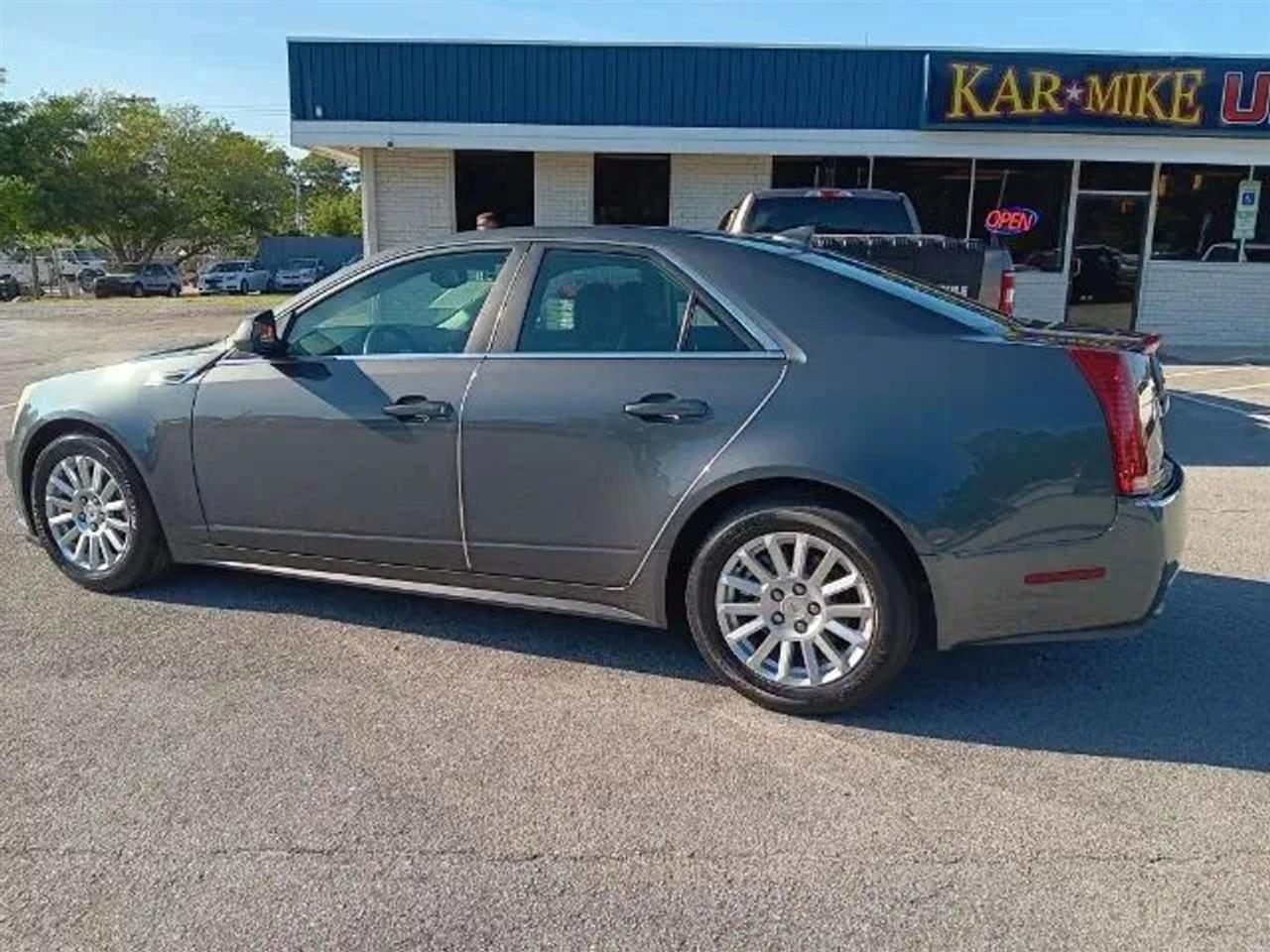 Cadillac CTS Base 2012
