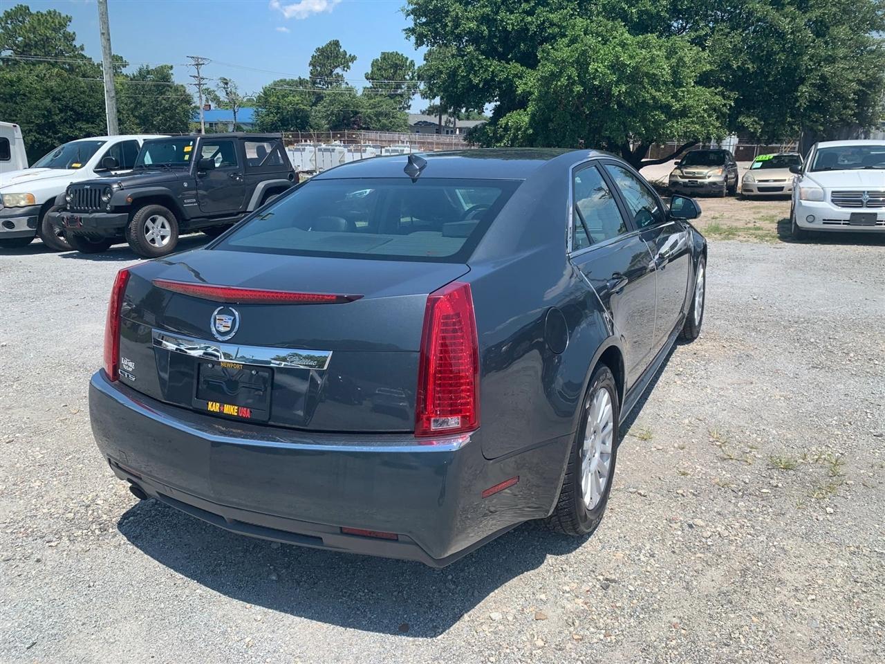 Cadillac CTS Base 2012