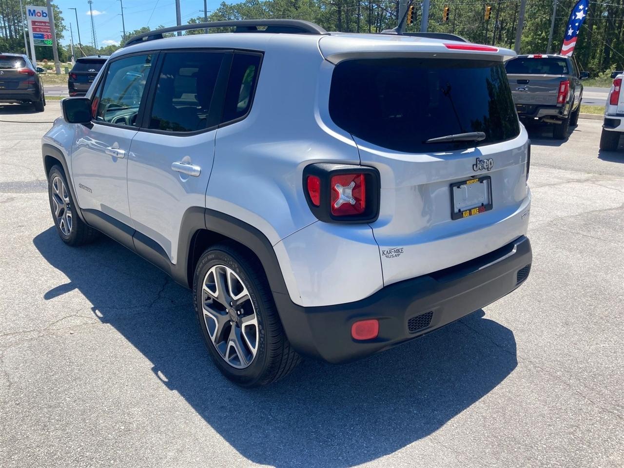 Jeep Renegade Latitude FWD 2017