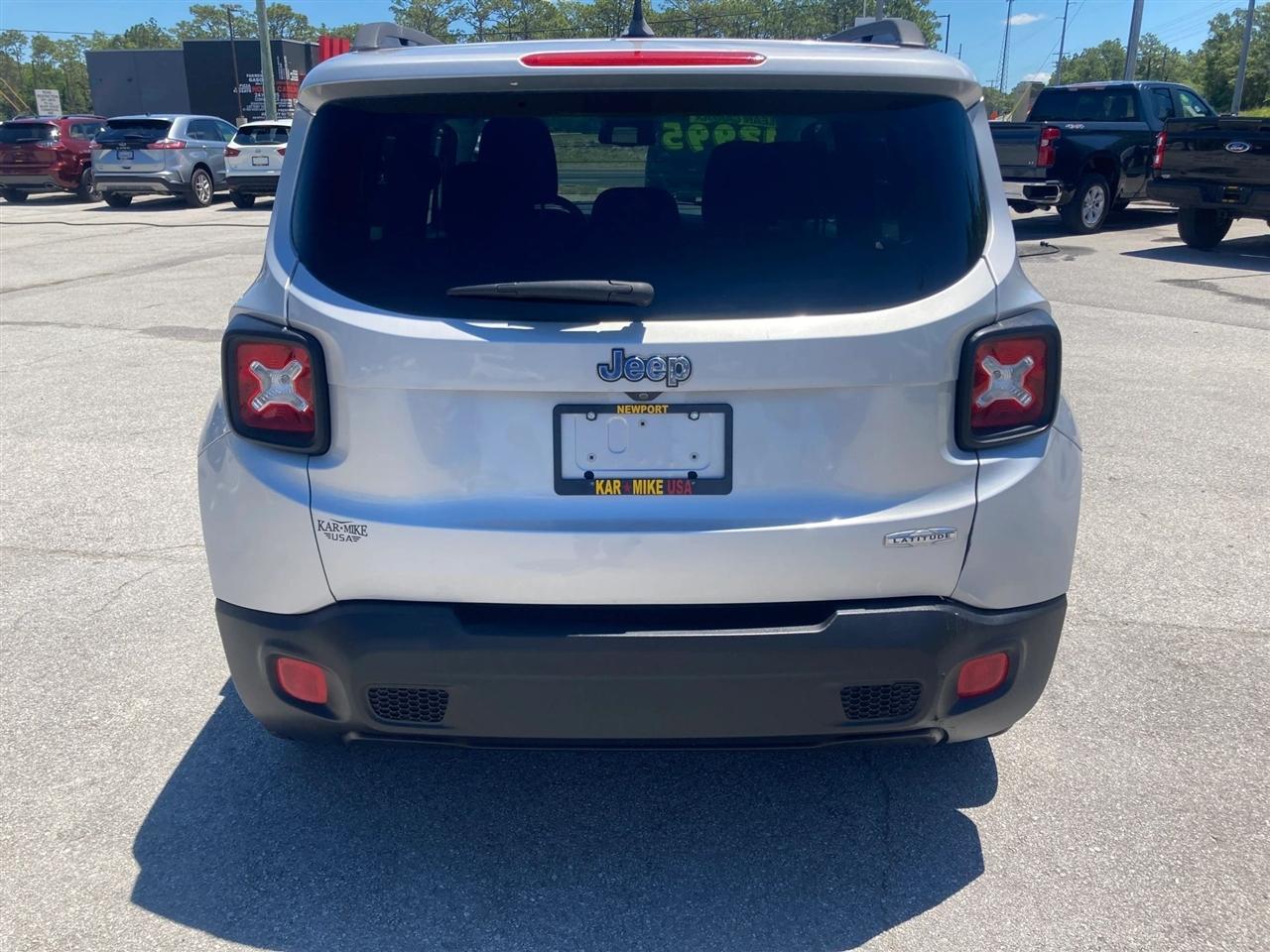 Jeep Renegade Latitude FWD 2017