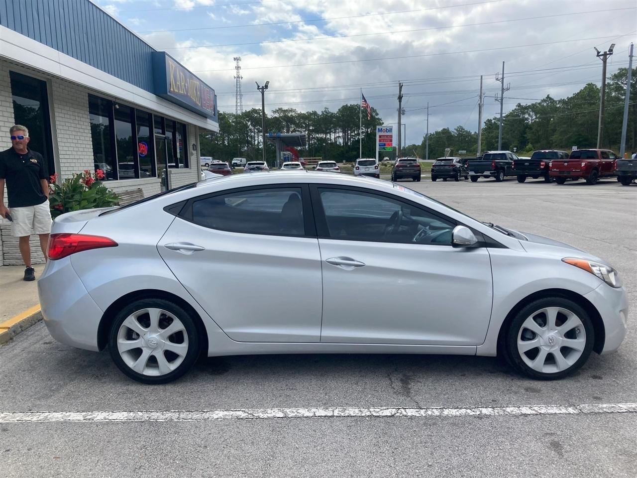 Hyundai Elantra Limited 2012