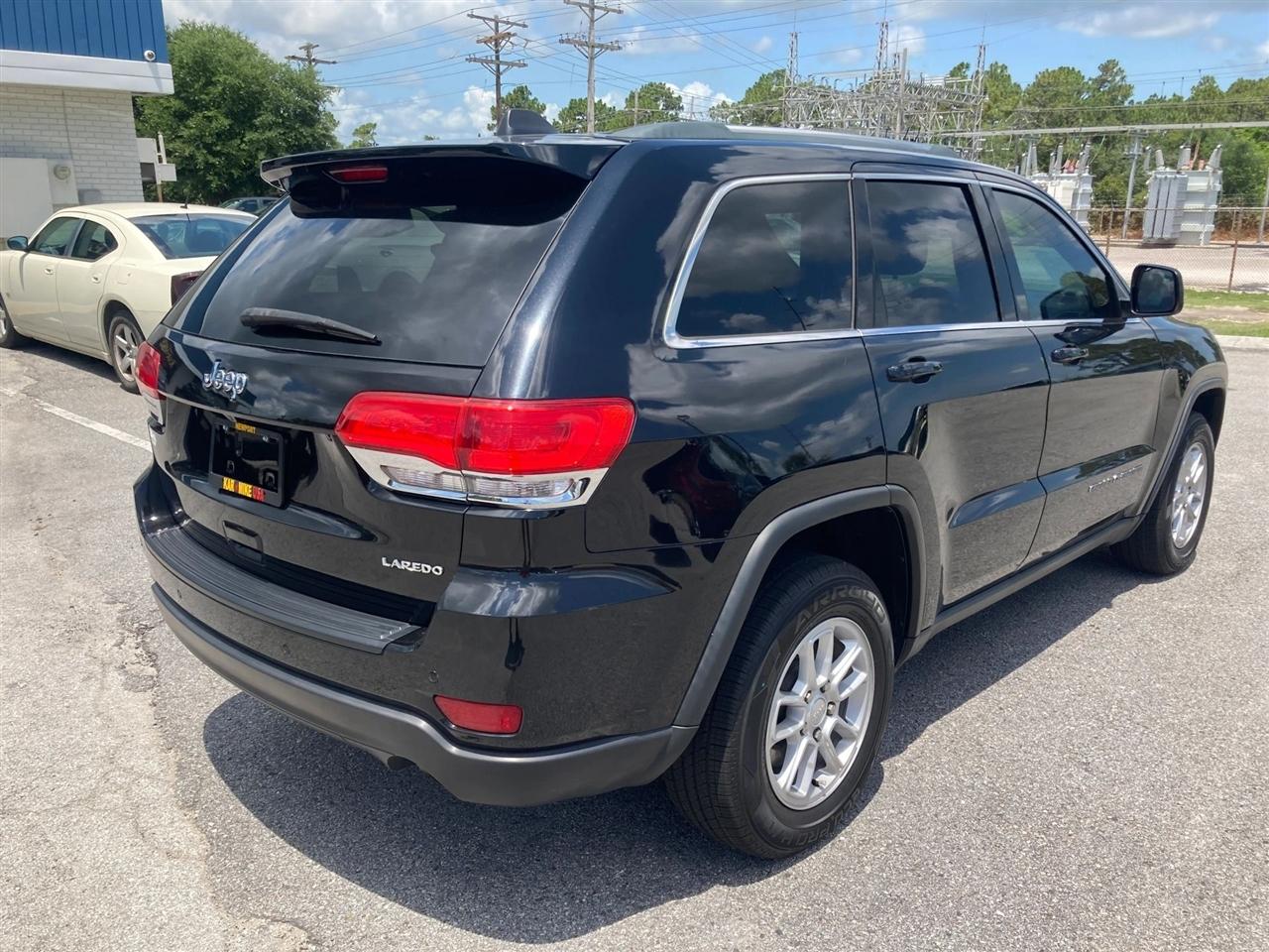 Jeep Grand Cherokee Laredo 2WD 2019