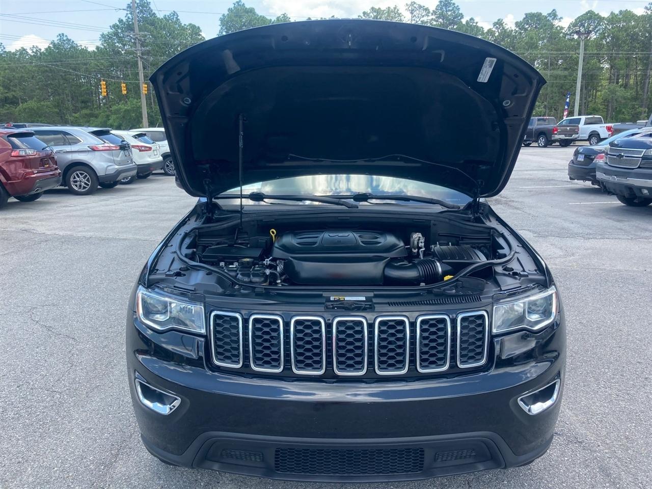 Jeep Grand Cherokee Laredo 2WD 2019