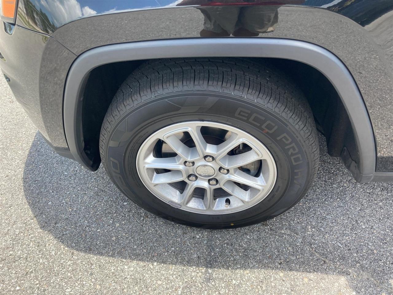 Jeep Grand Cherokee Laredo 2WD 2019