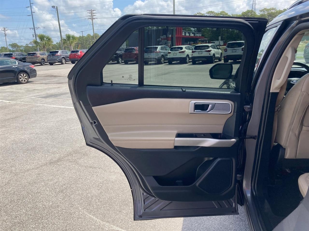 Ford Explorer Hybrid Limited 2021