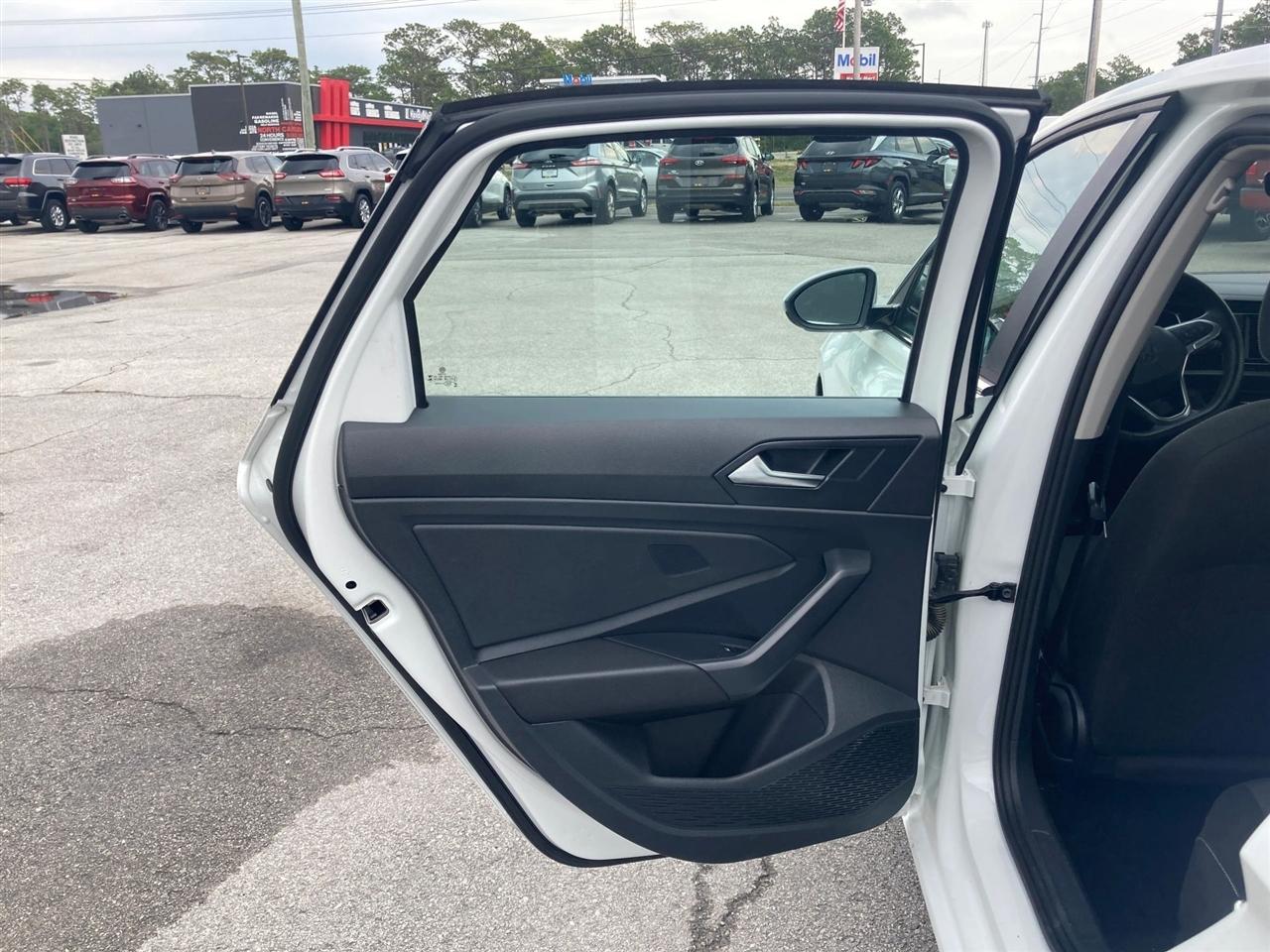 Volkswagen Jetta S 2024