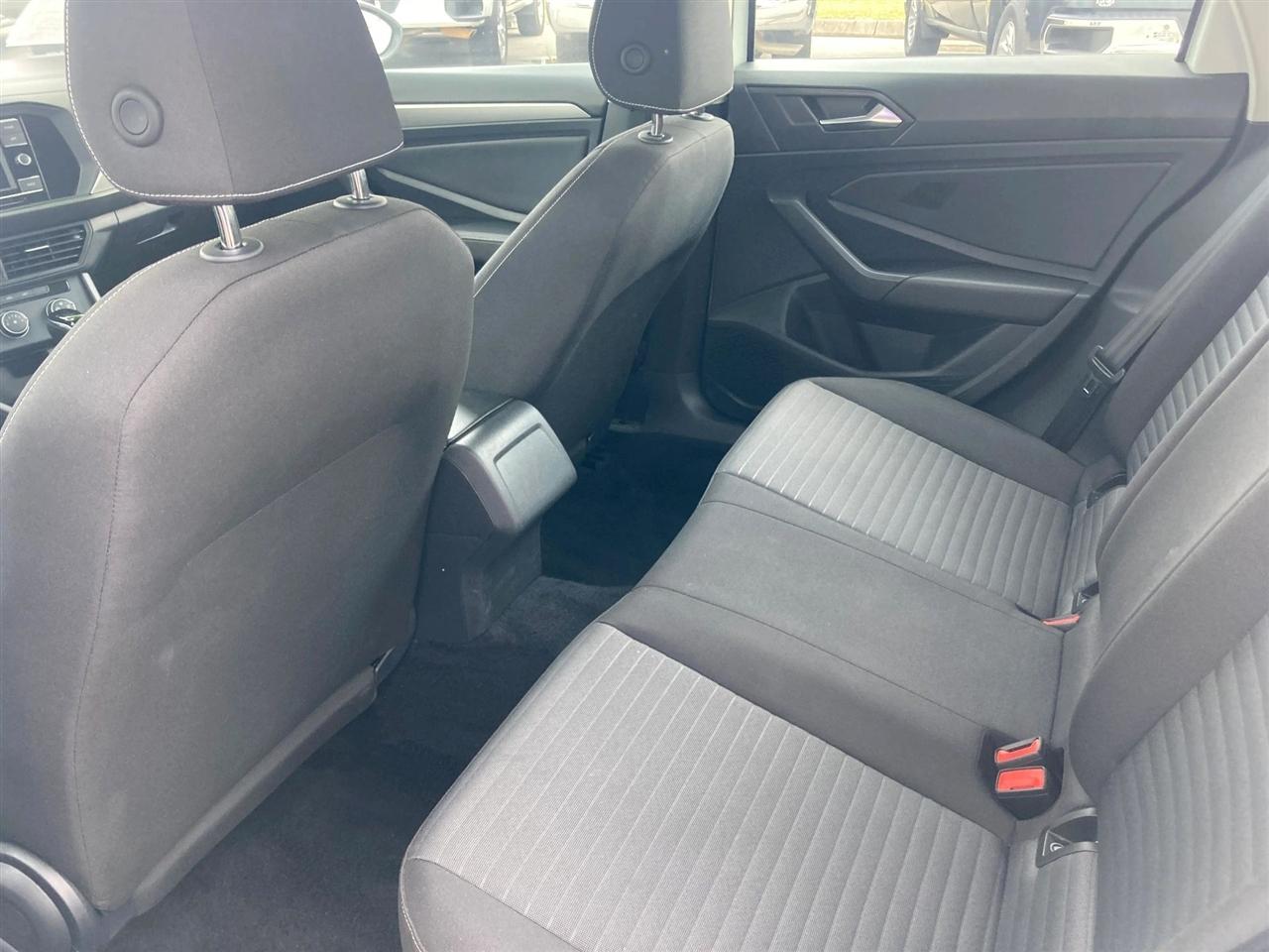 Volkswagen Jetta S 2024