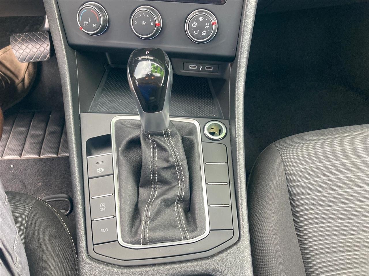 Volkswagen Jetta S 2024