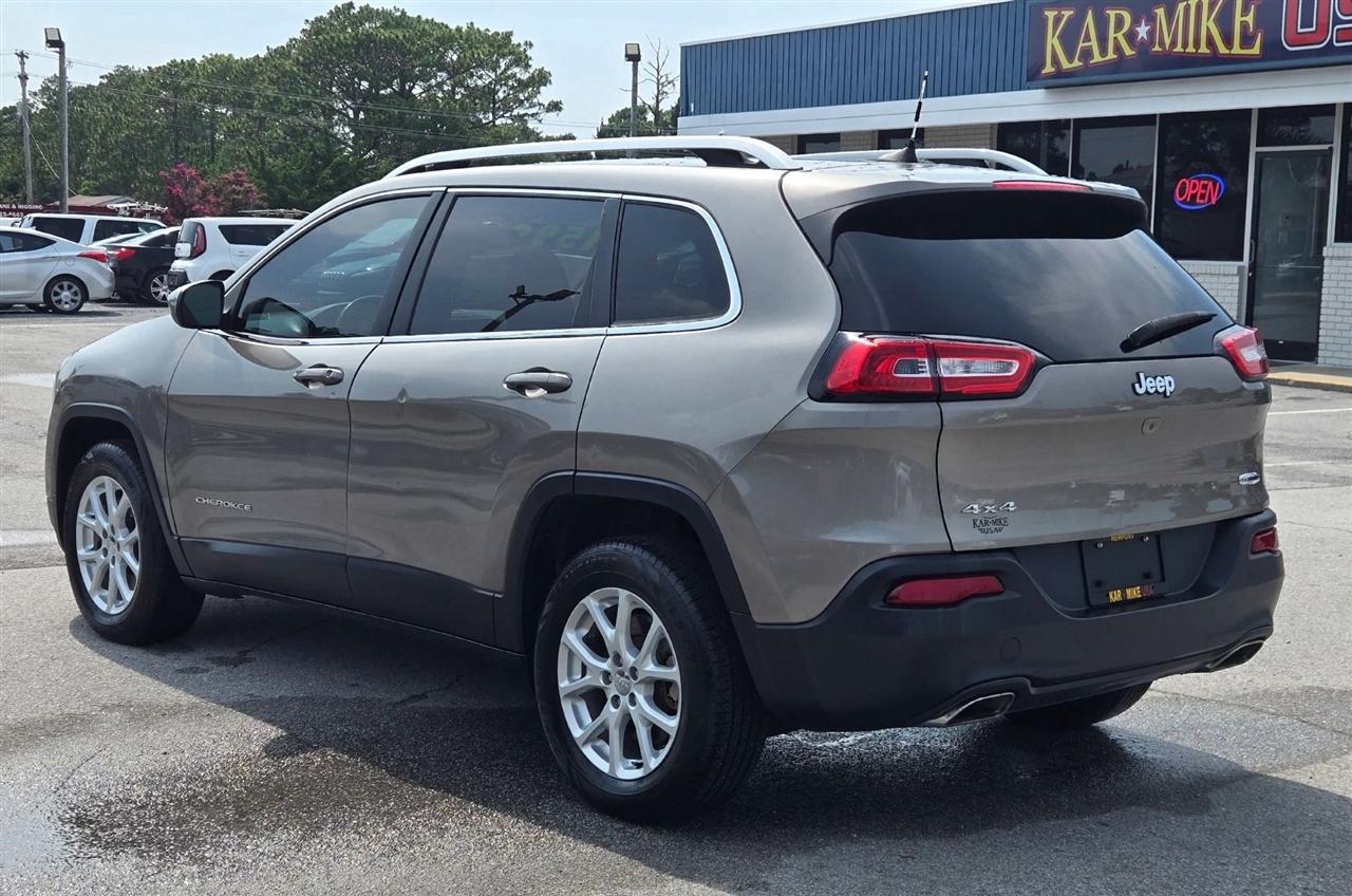 Jeep Cherokee Latitude 4WD 2017