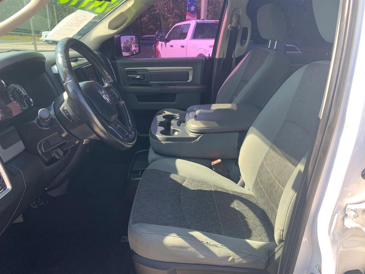 RAM 1500 Classic Tradesman Crew Cab LWB 4WD 2019