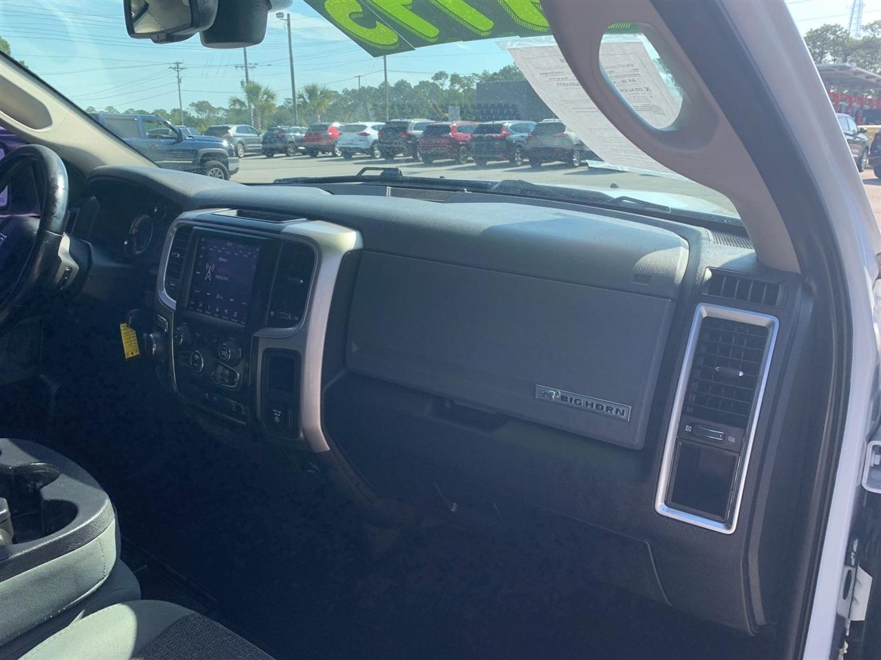 RAM 1500 Classic Tradesman Crew Cab LWB 4WD 2019