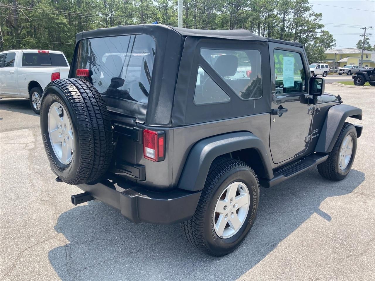 Jeep Wrangler Sport 4WD 2017