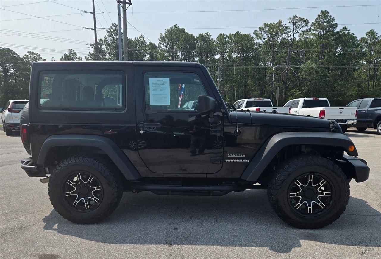 Jeep Wrangler Sport 4WD 2016