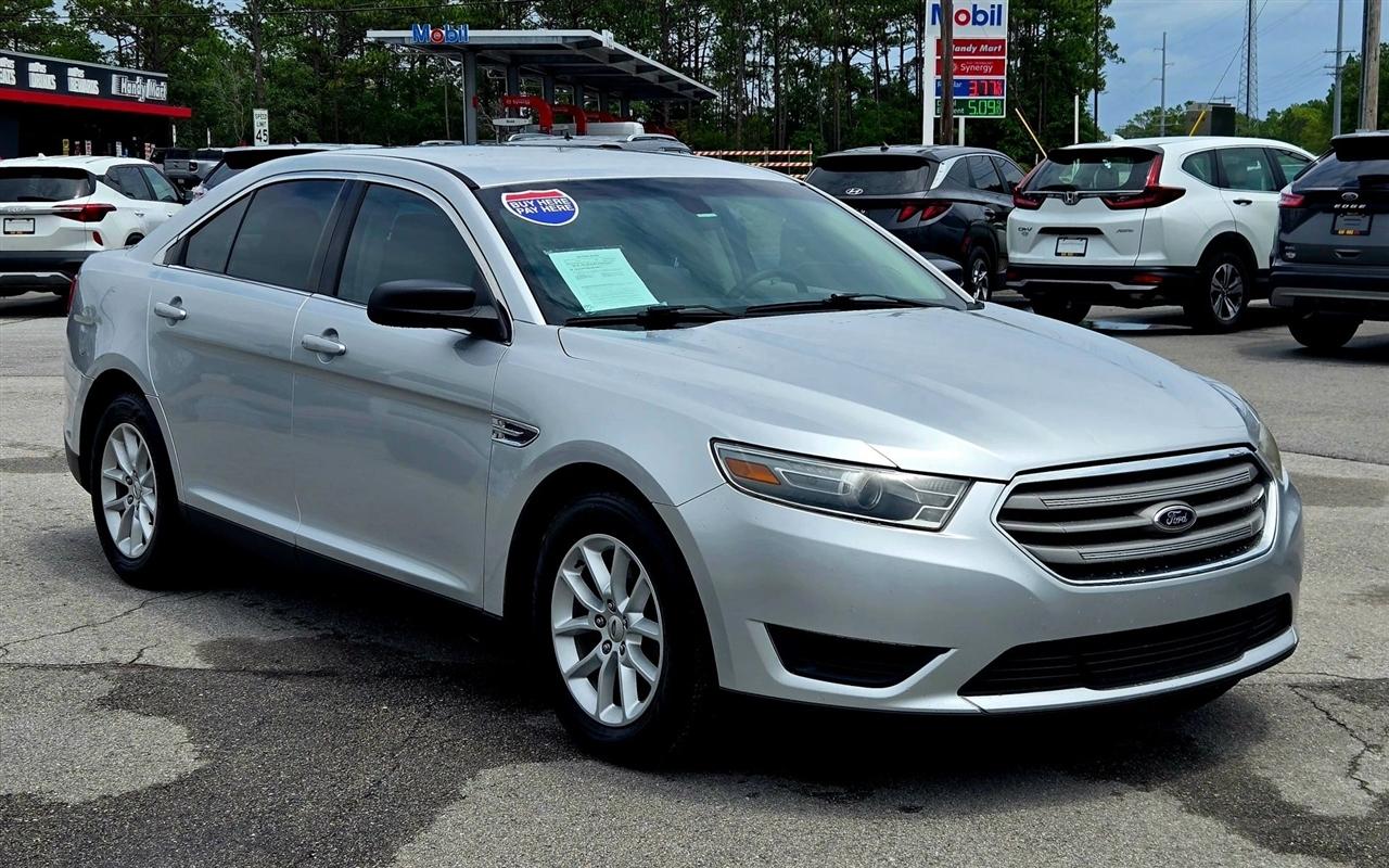 Ford Taurus SE FWD 2013