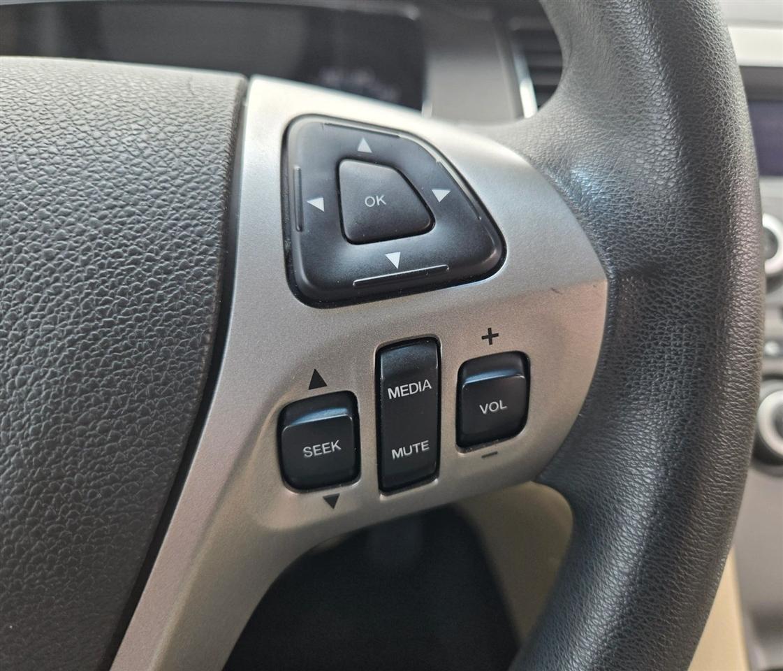 Ford Taurus SE FWD 2013