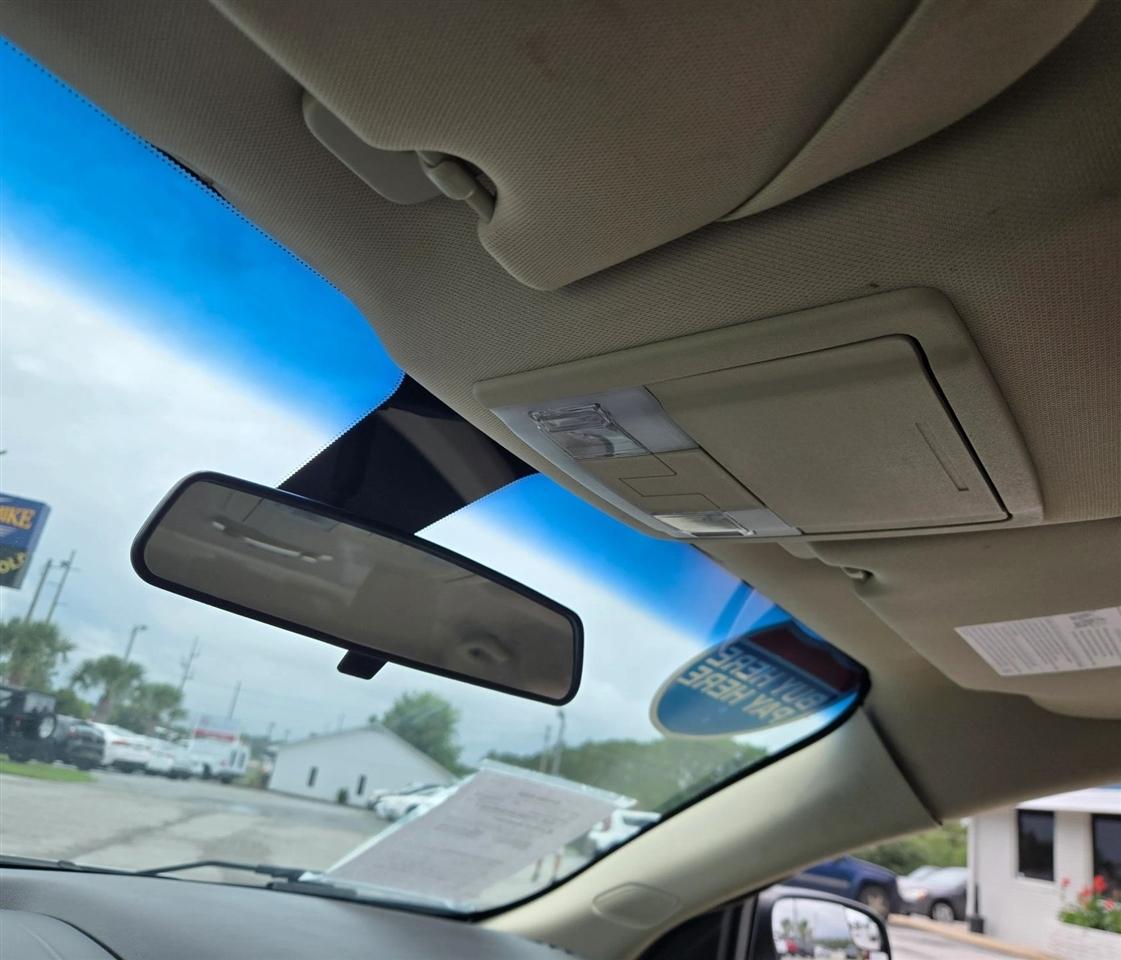 Ford Taurus SE FWD 2013