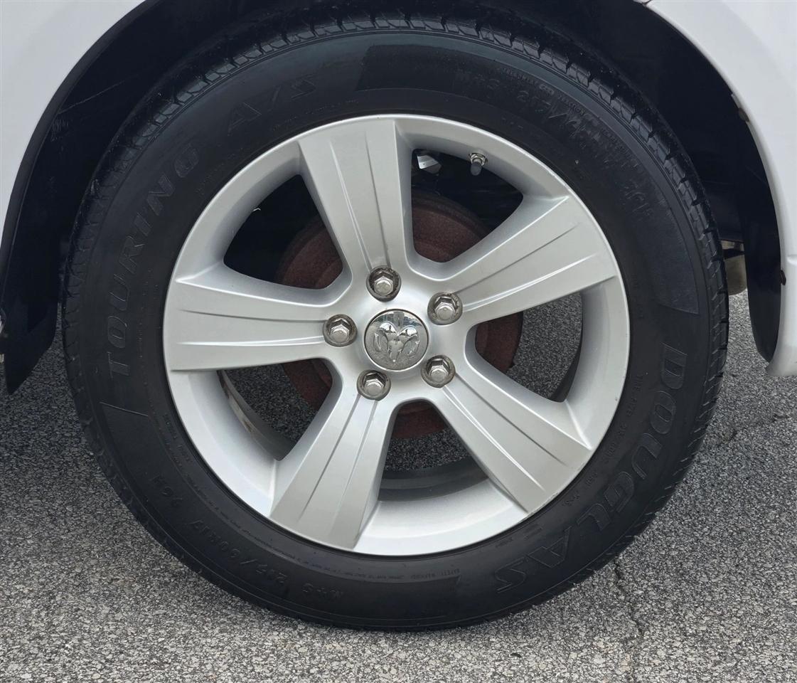 Dodge Caliber Mainstreet 2011