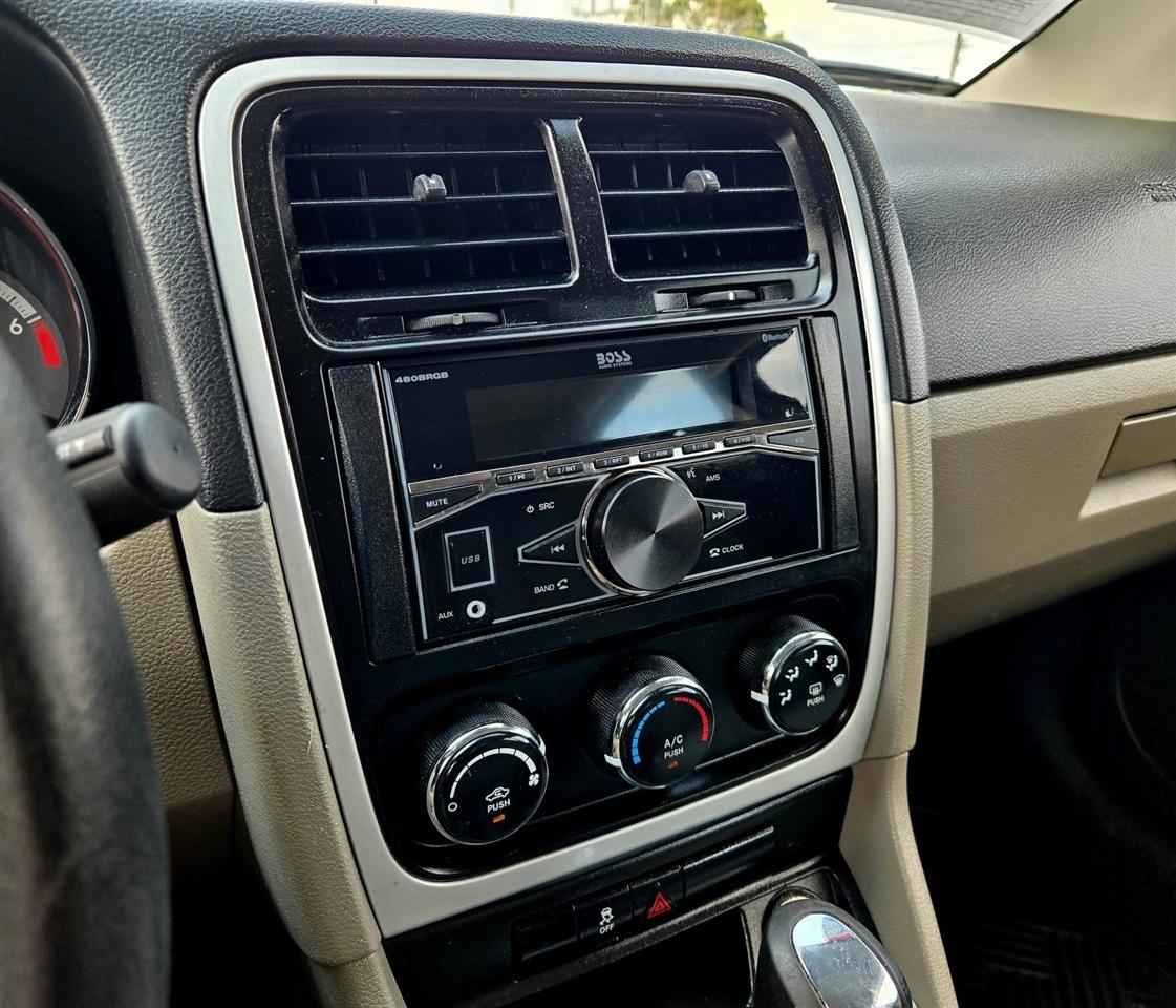 Dodge Caliber Mainstreet 2011