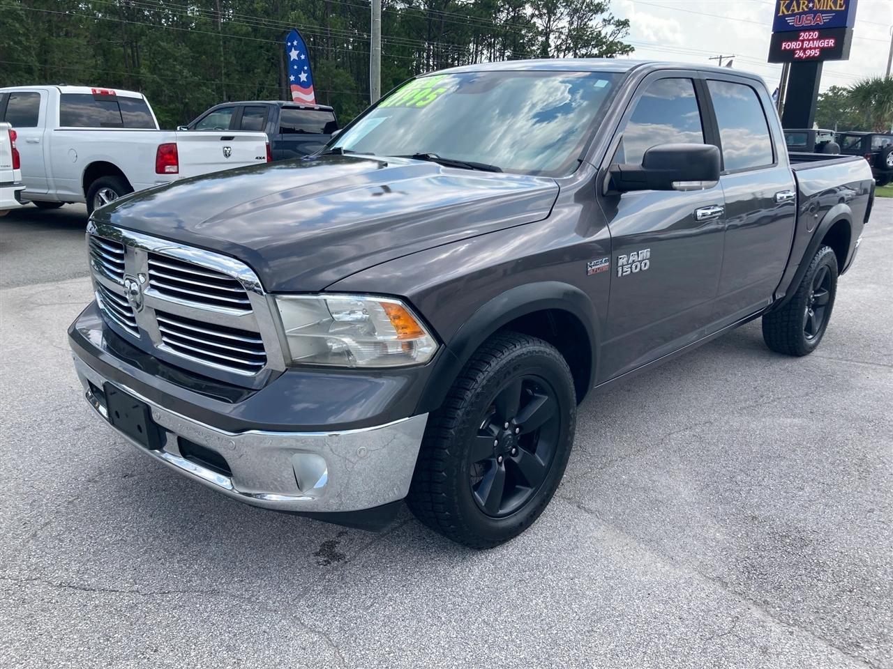 RAM 1500 SLT Crew Cab SWB 4WD 2016