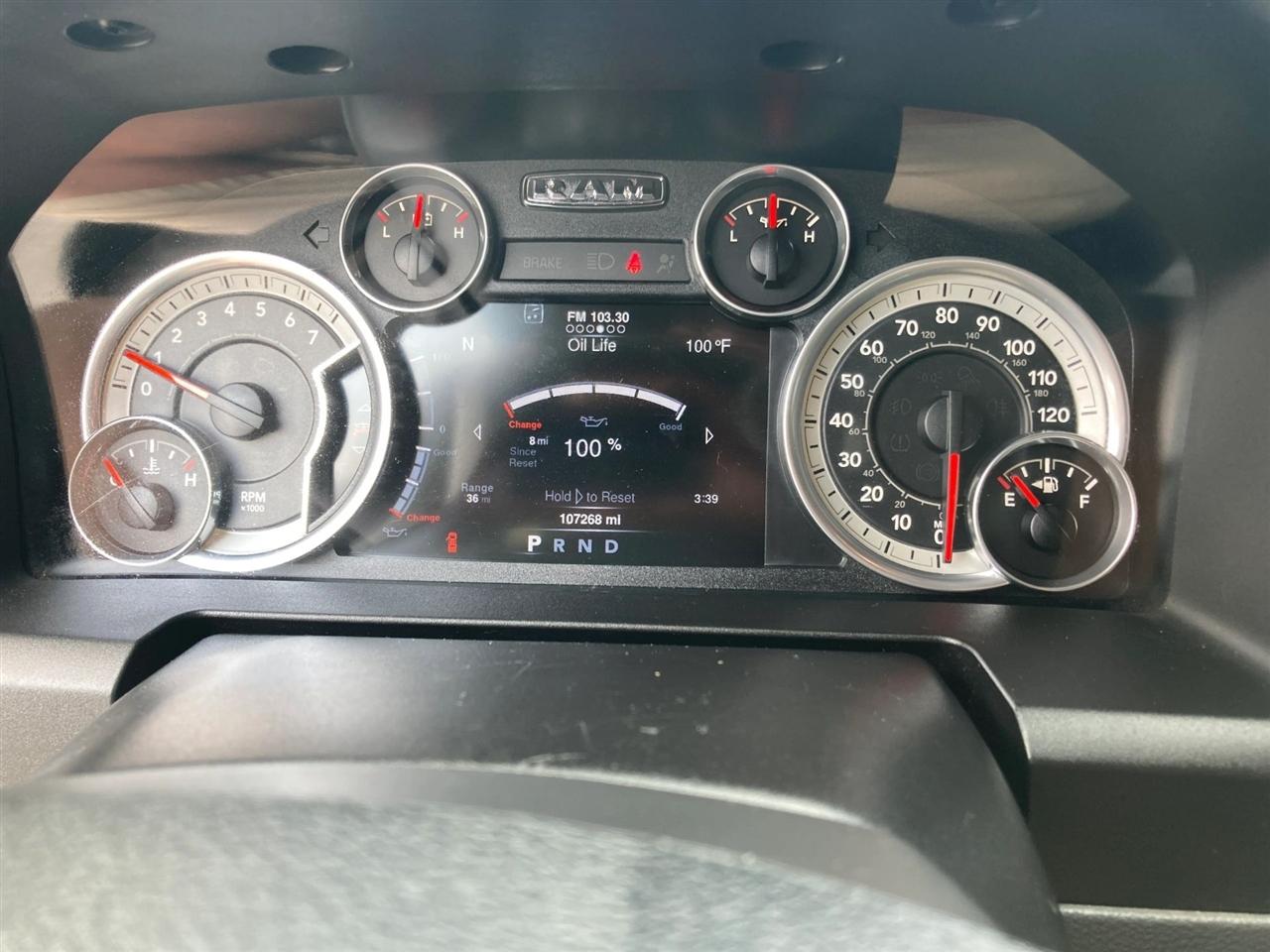 RAM 1500 SLT Crew Cab SWB 4WD 2016