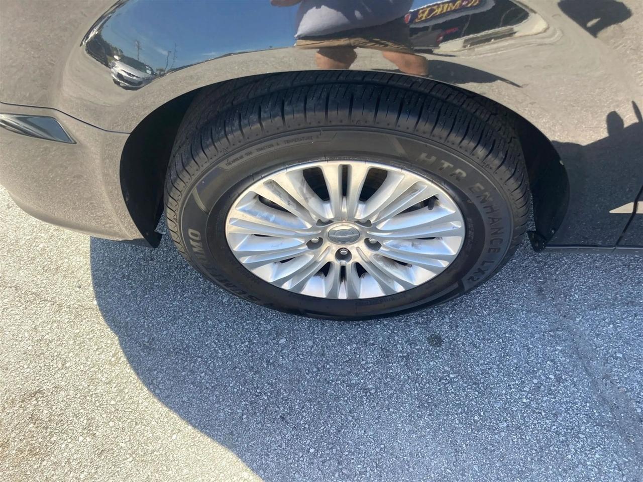 Chrysler Town & Country Touring-L 2013