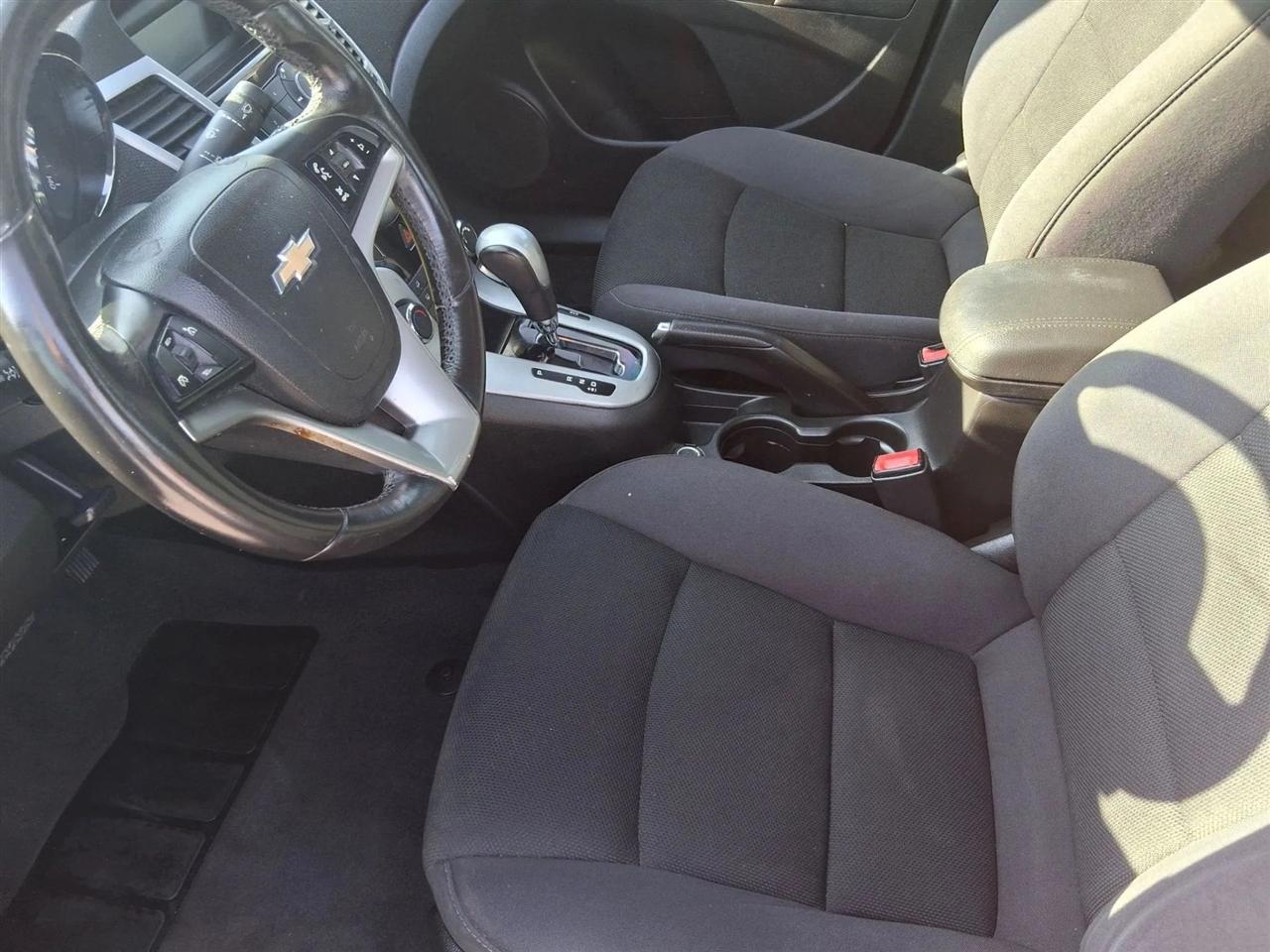 Chevrolet Cruze 1LT 2012