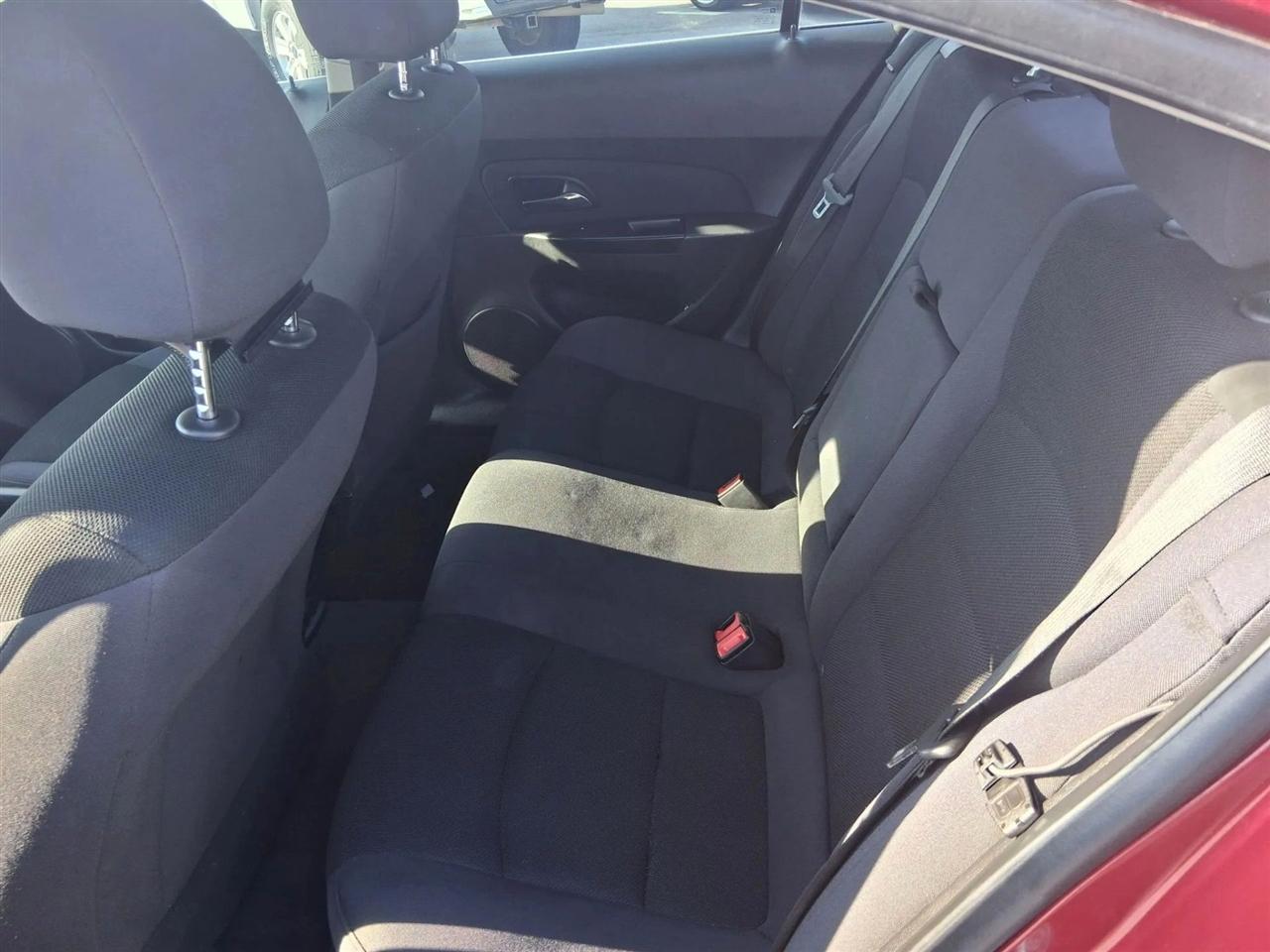 Chevrolet Cruze 1LT 2012