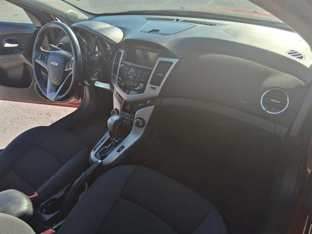 Chevrolet Cruze 1LT 2012